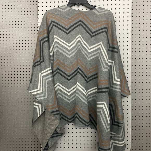 Talbots ONE SIZE cozy and stylish Cotton Blend Cape Shawl Sweater - Picture 7 of 8